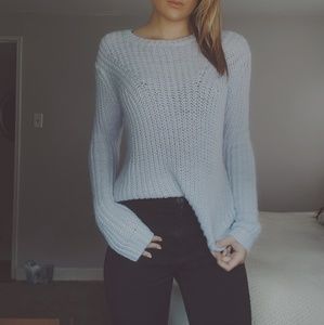 H&M Sweater in light blue.